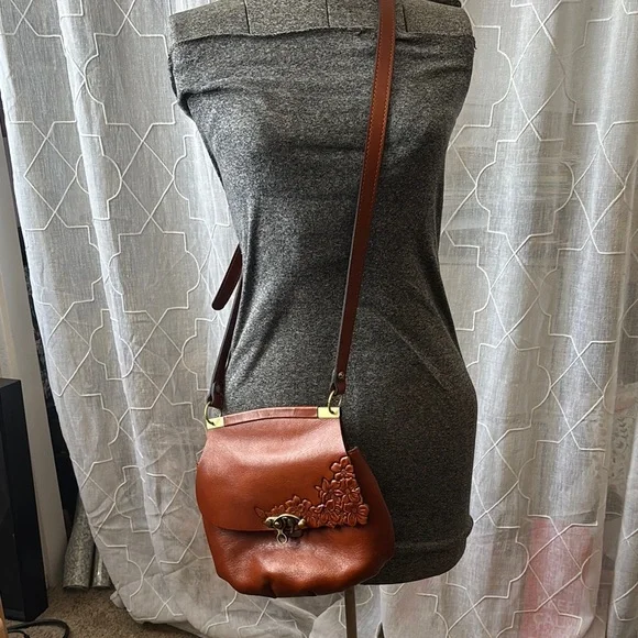 Patricia Nash Veneto Leather Crossbody with Tooled Front Flap Design - Picture 3 of 16